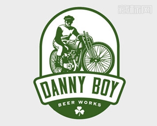 Danny Boy Beer Works送啤酒的男孩logo设计